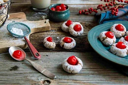 recipe image Kirschbusserl – Vegan
