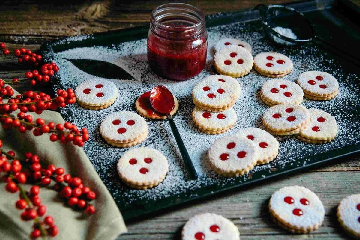 recipe image Linzer Augen - Vegan