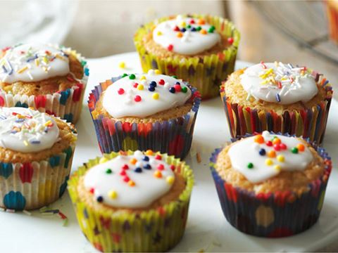 recipe image Delicious and Easy Apple Cupcakes