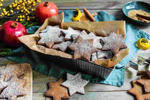 recipe image Festive gingerbread biscuits