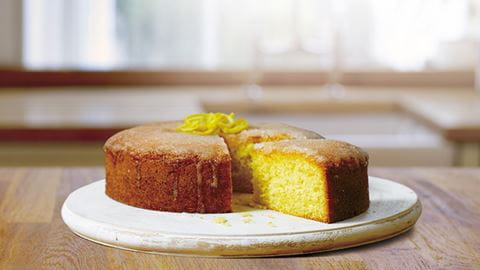 recipe image Easy & Tasty Lemon Drizzle Cake Recipe