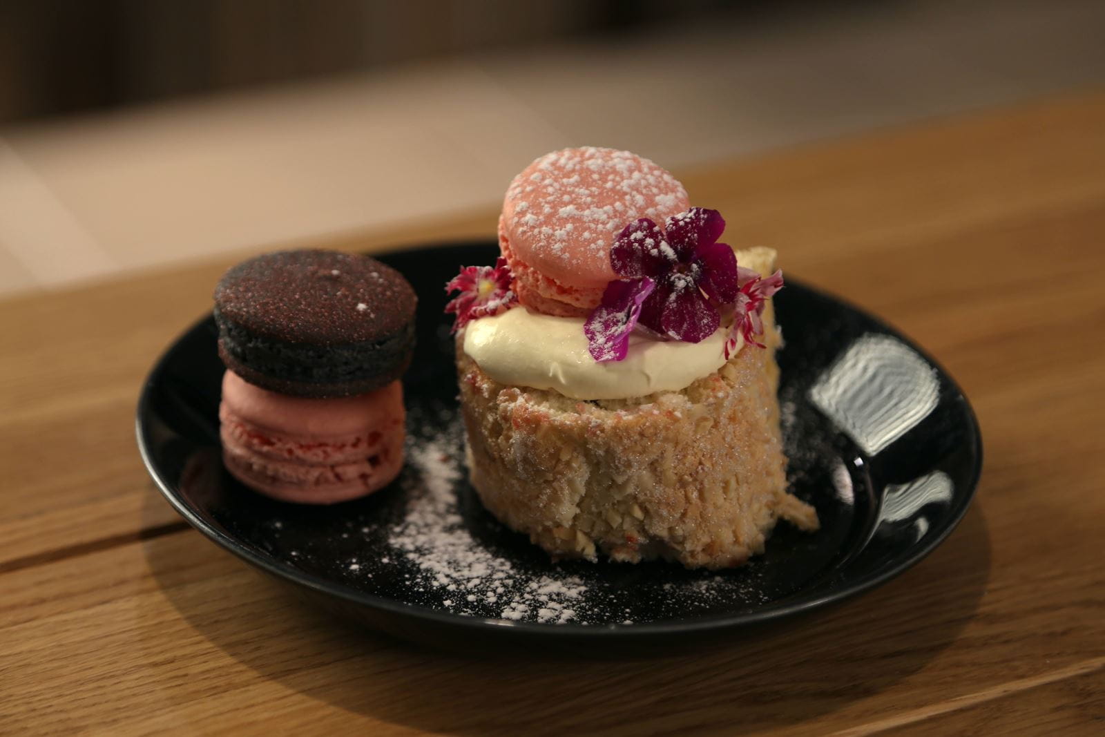 recipe image MACARONS-KÄÄRETORTTULEIVOKSET