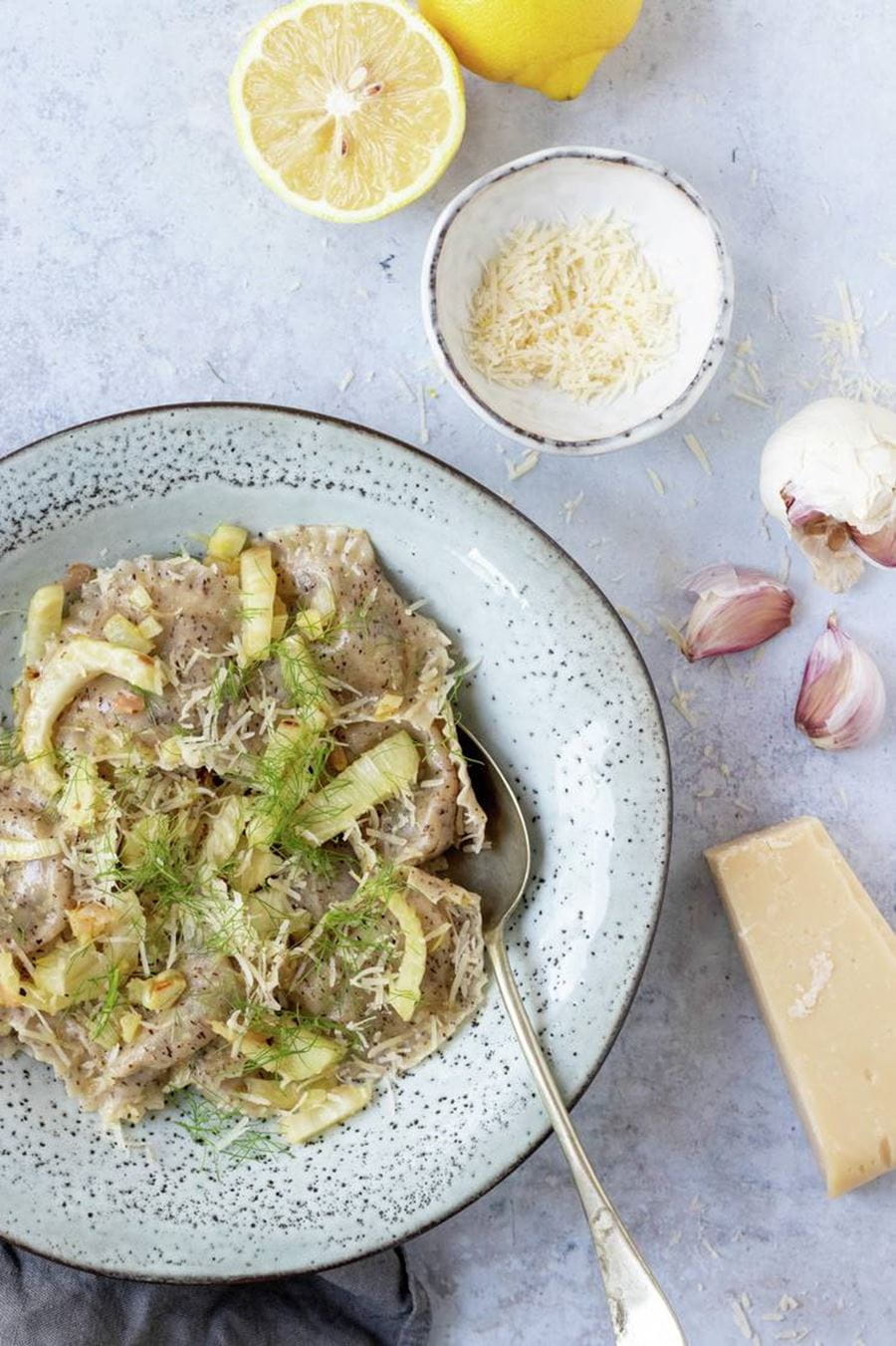 recipe image Ravioli met venkel en citroen-knoflook botersaus van Zonderzooi